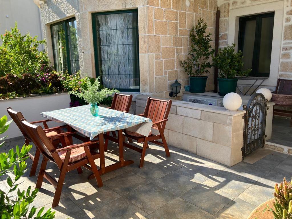 Apartments Villa Domus Marini Хвар Екстер'єр фото