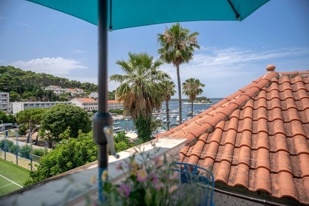 Apartments Villa Domus Marini Хвар Екстер'єр фото