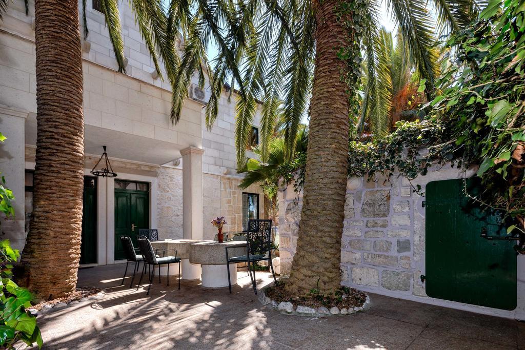 Apartments Villa Domus Marini Хвар Екстер'єр фото