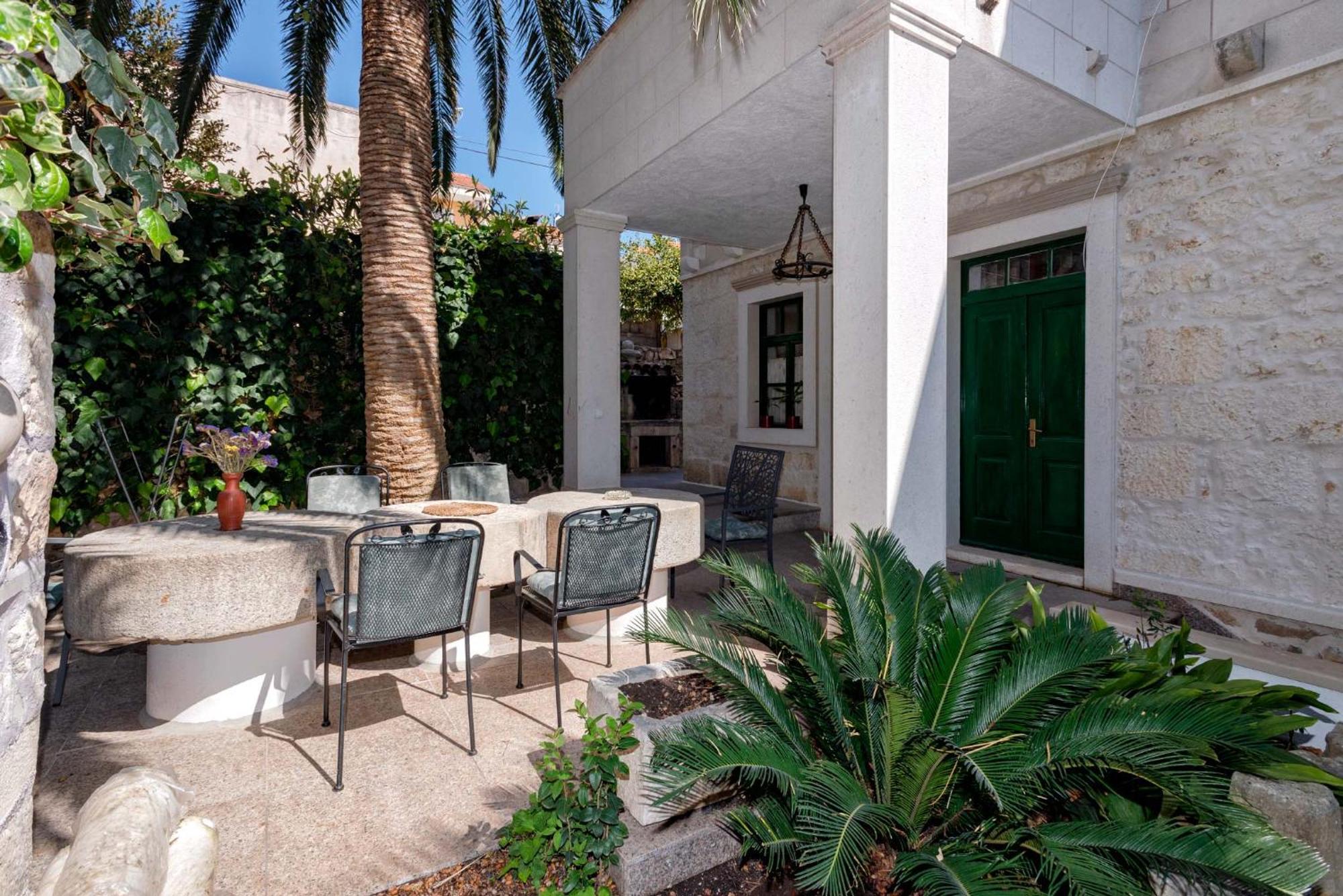 Apartments Villa Domus Marini Хвар Екстер'єр фото
