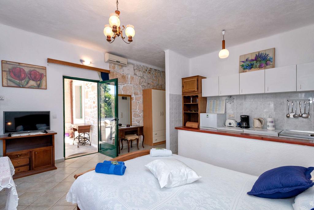 Apartments Villa Domus Marini Хвар Екстер'єр фото
