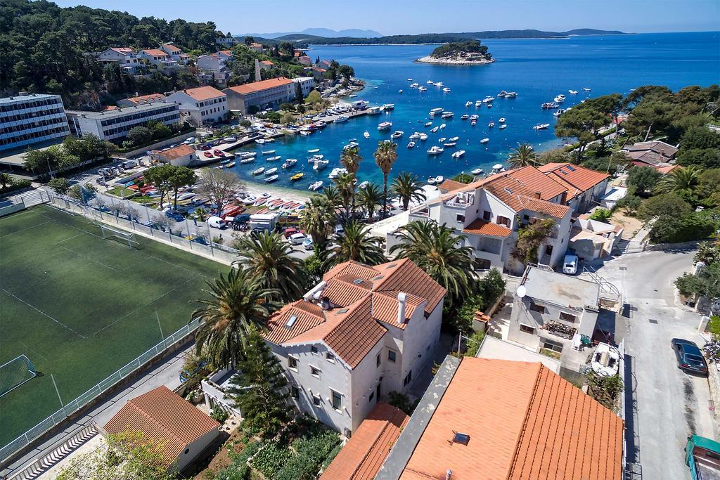 Apartments Villa Domus Marini Хвар Екстер'єр фото